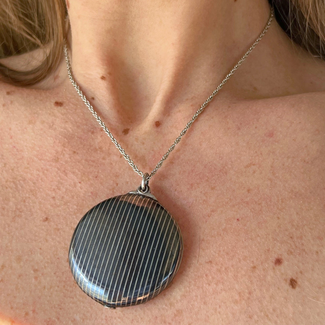 Elegant antique silver keepsake jewelry
