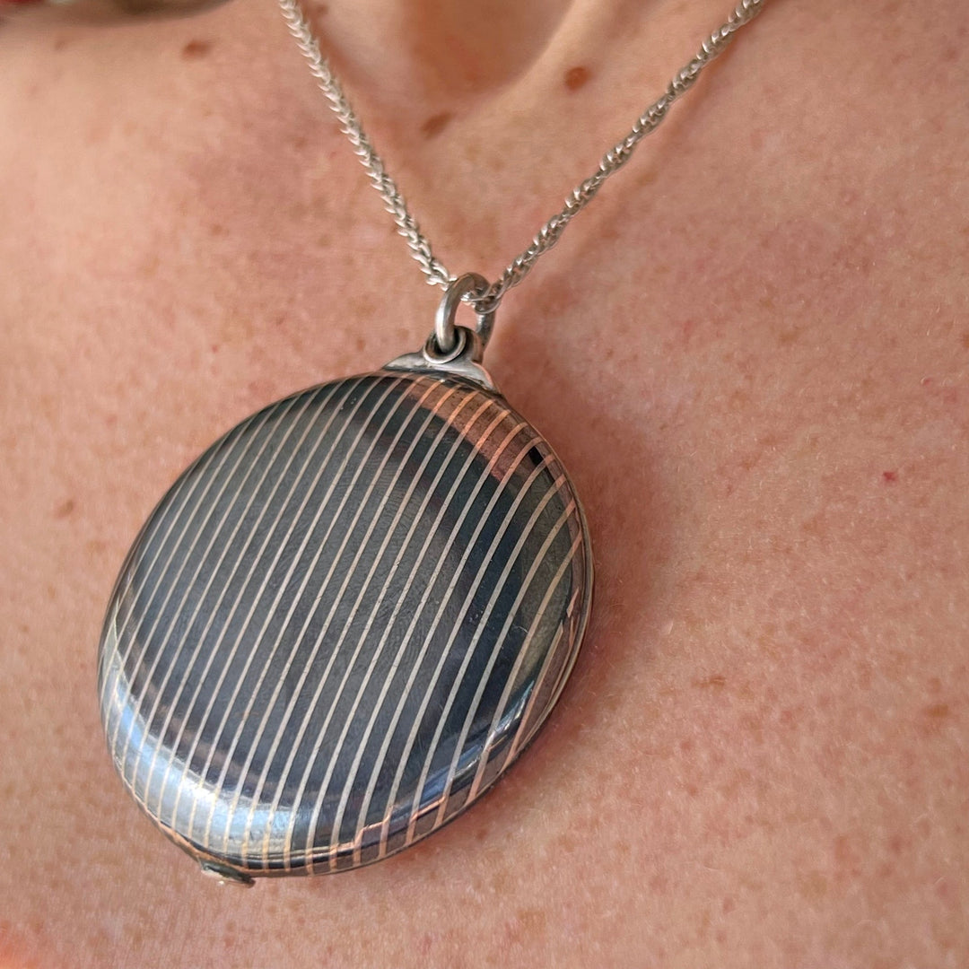 Elegant antique silver keepsake jewelry
