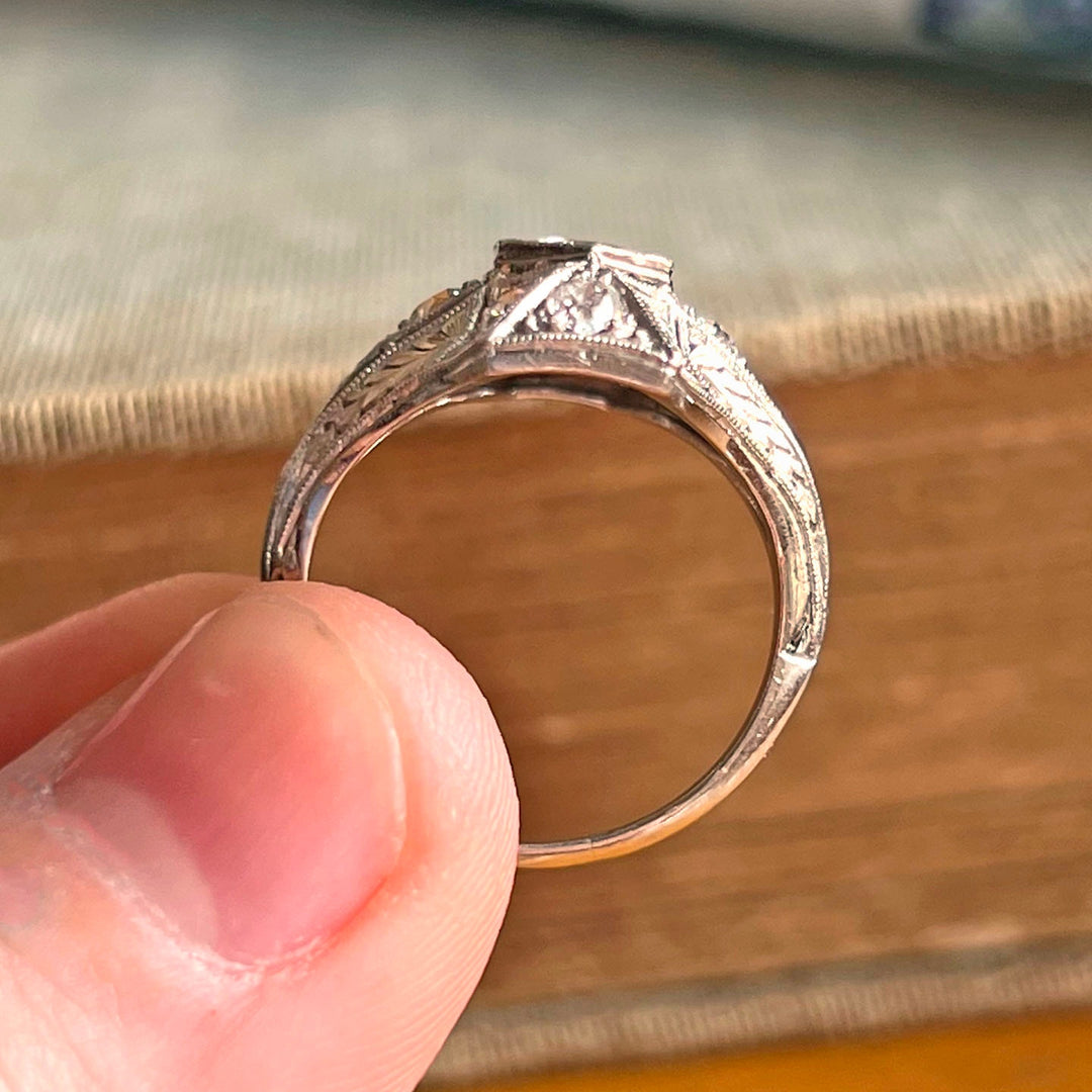 Art Deco Platinum Diamond Ring, 1920s