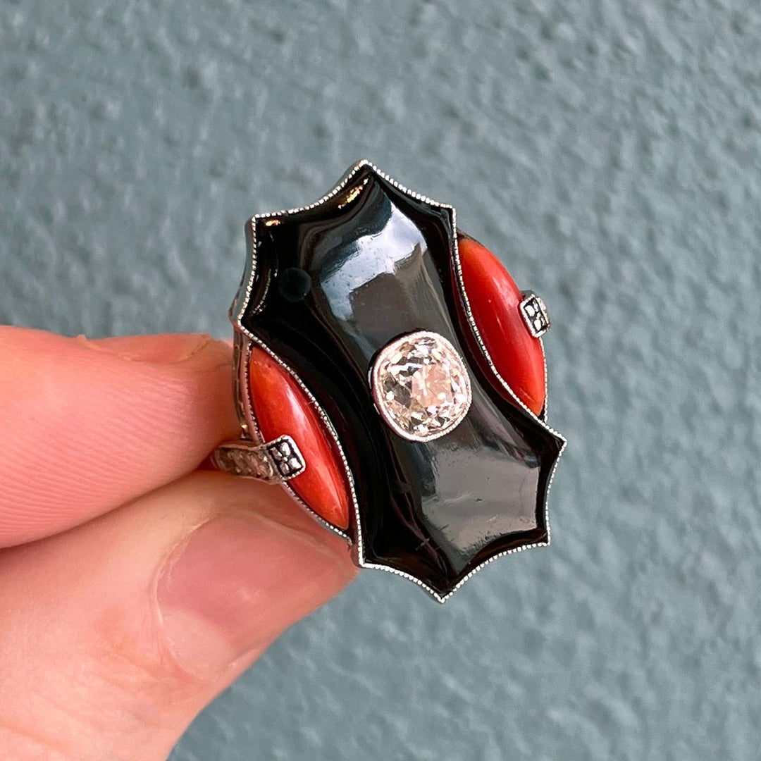 Striking vintage Art Deco statement ring