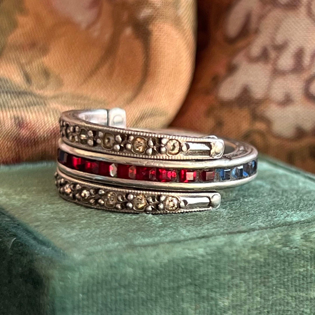Side view silver flip ring rotating band design