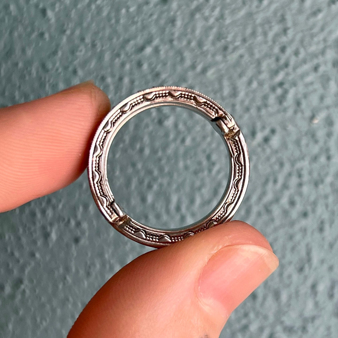 Side view silver flip ring rotating band design