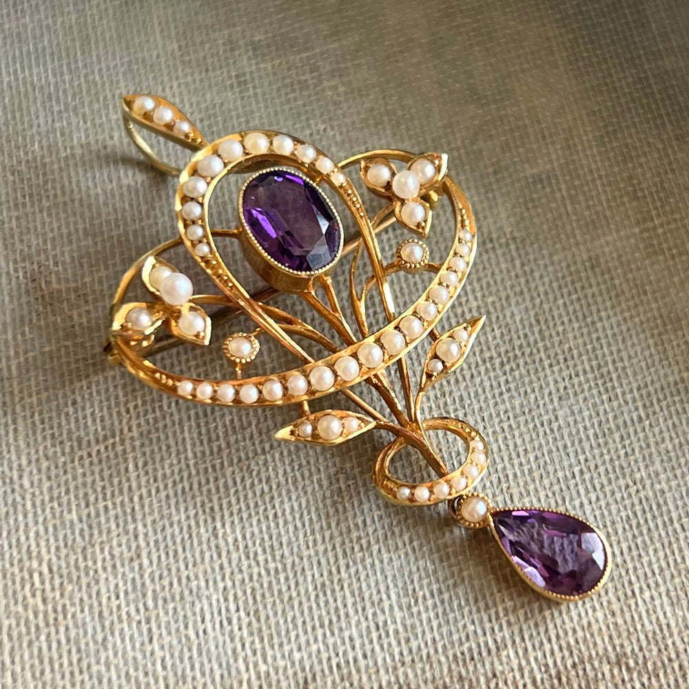 Art Nouveau 15 Karat Gold Amethyst Pearl Pendant Brooch, c. 1900