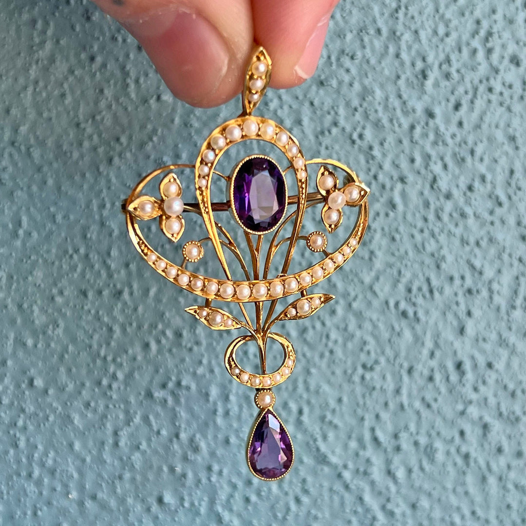 Art Nouveau 15 Karat Gold Amethyst Pearl Pendant Brooch, c. 1900