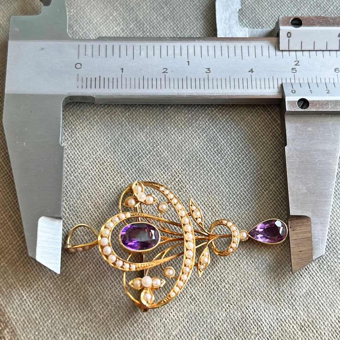 Art Nouveau 15 Karat Gold Amethyst Pearl Pendant Brooch, c. 1900
