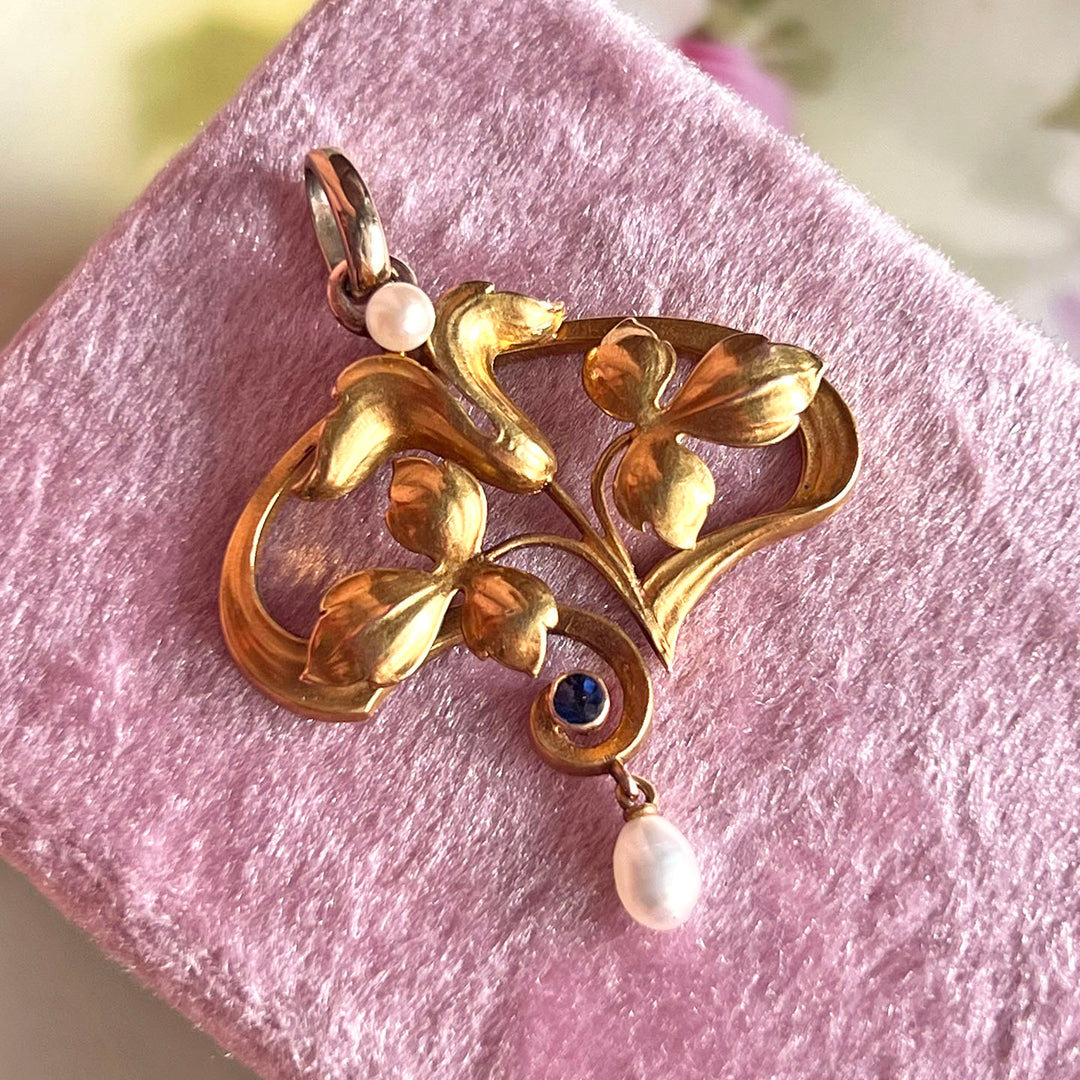 Art Nouveau Gold Pendant Sapphire Pearl c. 1910