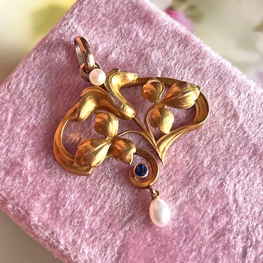 Art Nouveau Gold Pendant Sapphire Pearl c. 1910