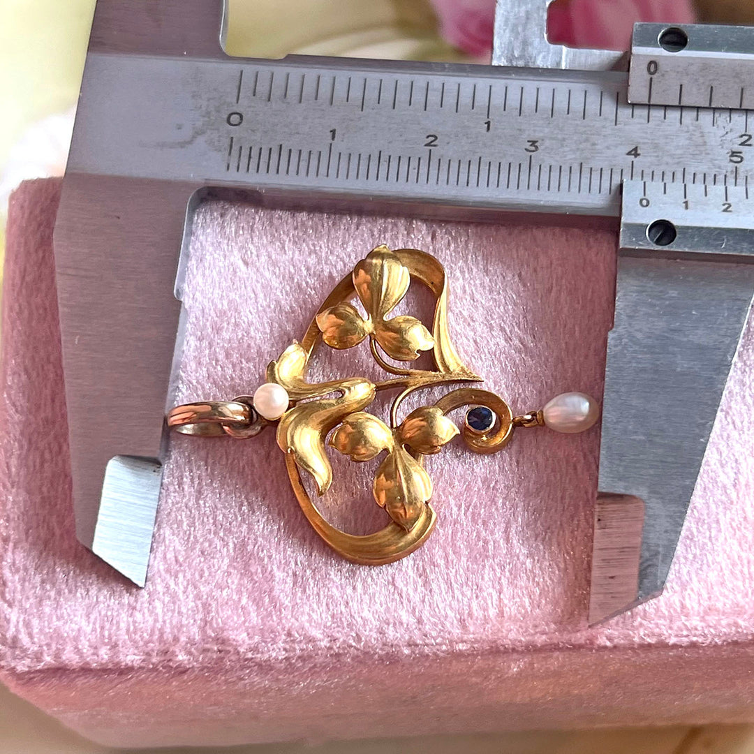 Art Nouveau Gold Pendant Sapphire Pearl c. 1910