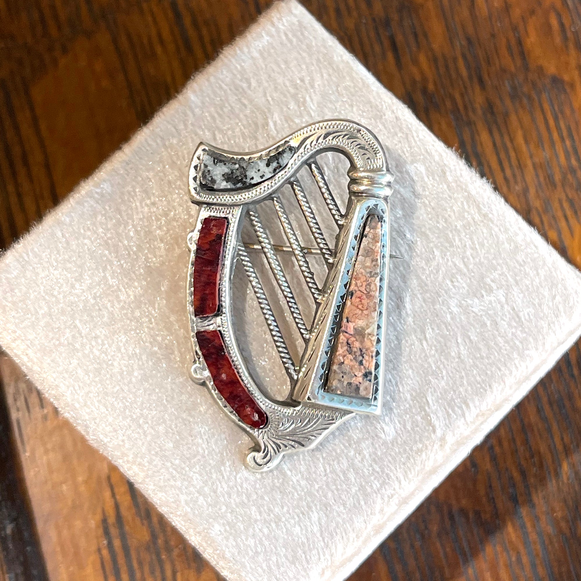 Victorian Scottish Silver Agate Harp Brooch