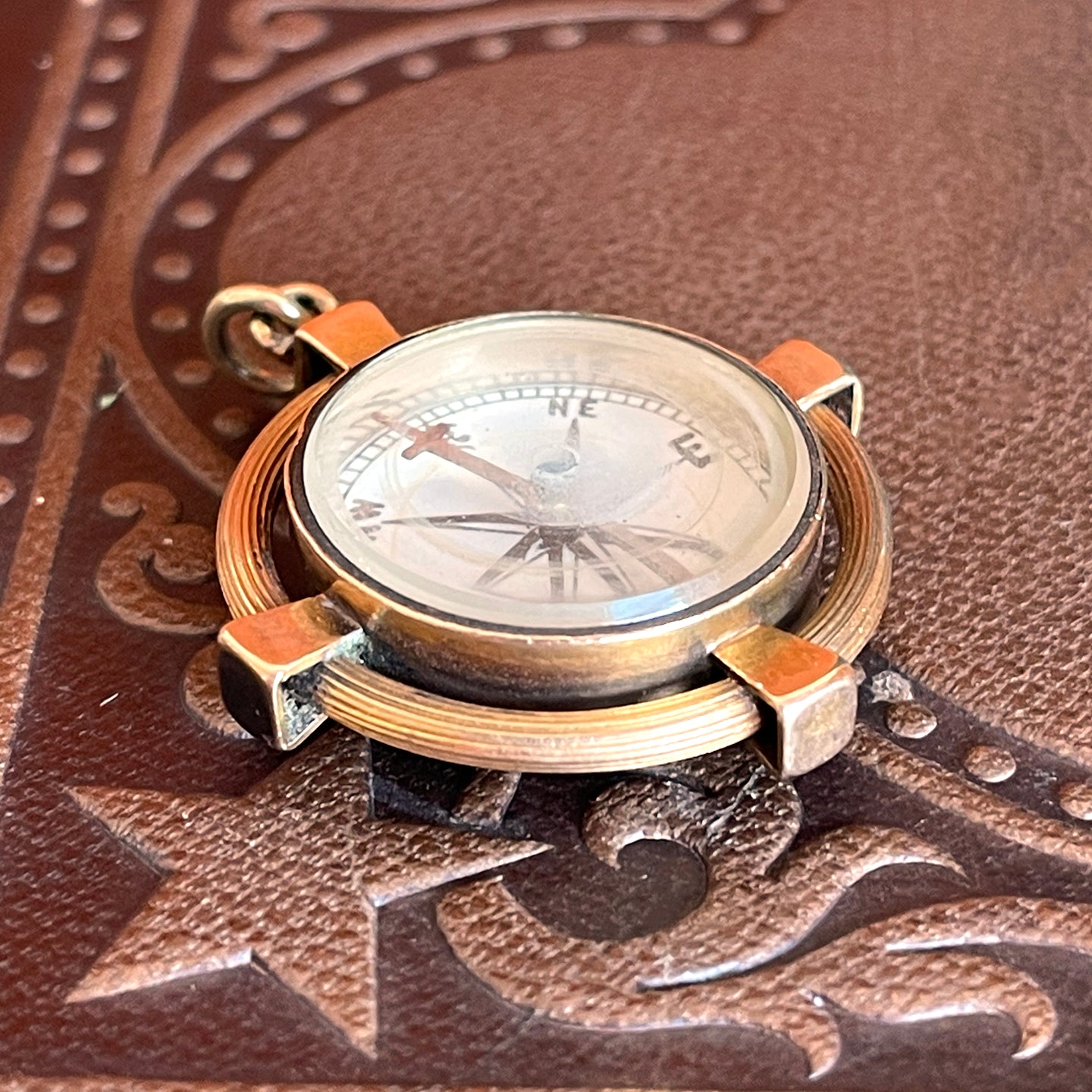 Antique Victorian Carnelian Compass Fob Pendant 15k Gold