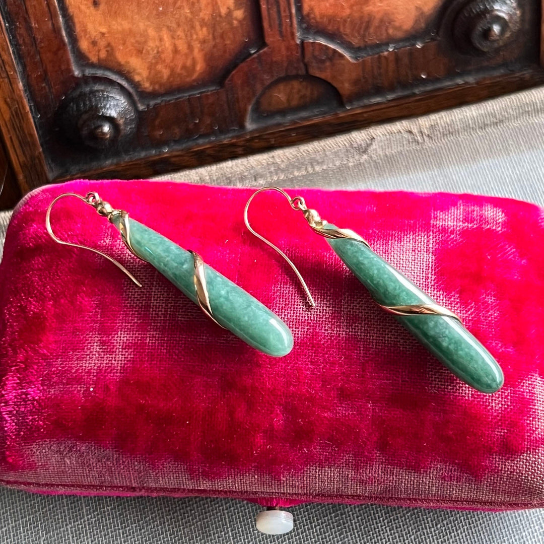 Edwardian gold jade drop earrings c1910