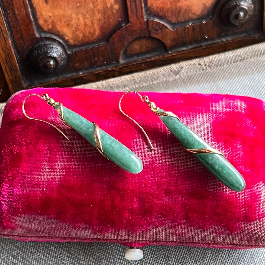 Edwardian gold jade drop earrings c1910