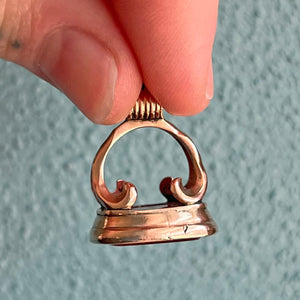 Antique Georgian Gold Carnelian Pendant Intaglio Fox Fob , c. 1810