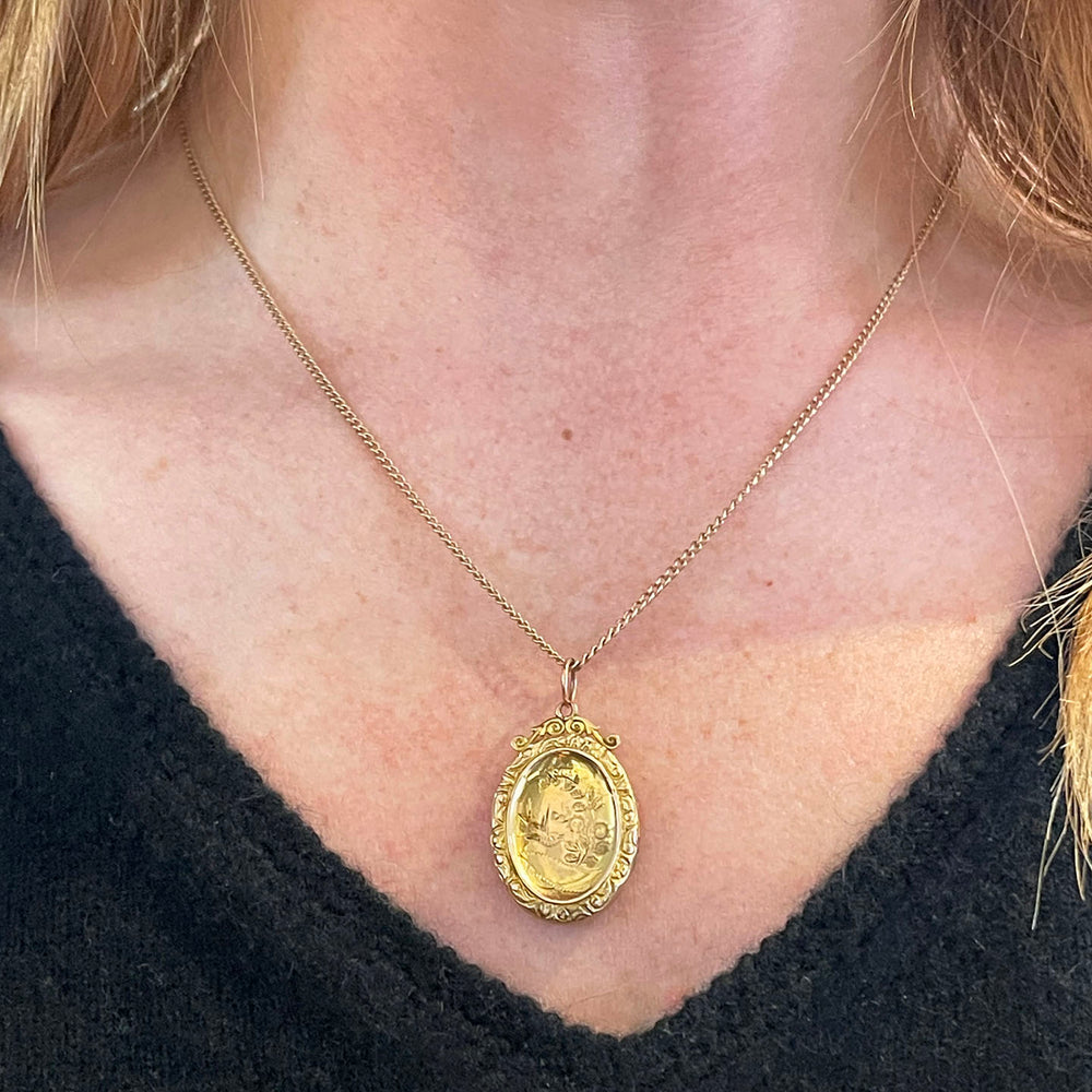 Engraved 9k Gold Locket Bird & Flowers, c. 1900