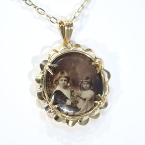 Antique 18k Round Frame Locket with Siblings Portrait