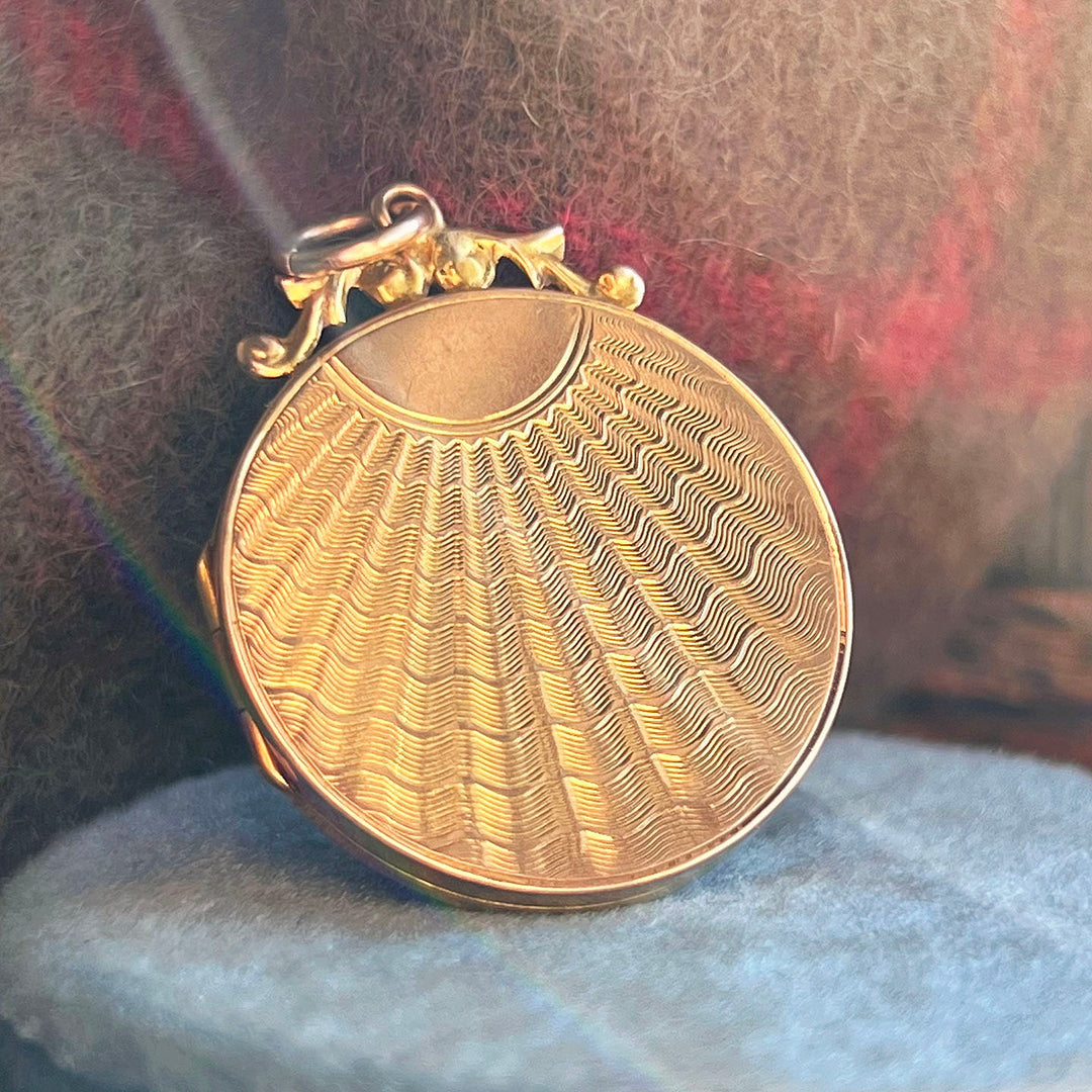 Antique Edwardian Locket Engraved Gold Birmingham 1913