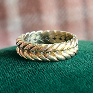 Antique Victorian Witch’s Band Ring 18 Karat Gold Size 7.75 US
