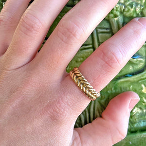 Antique Victorian Witch’s Band Ring 18 Karat Gold Size 7.75 US