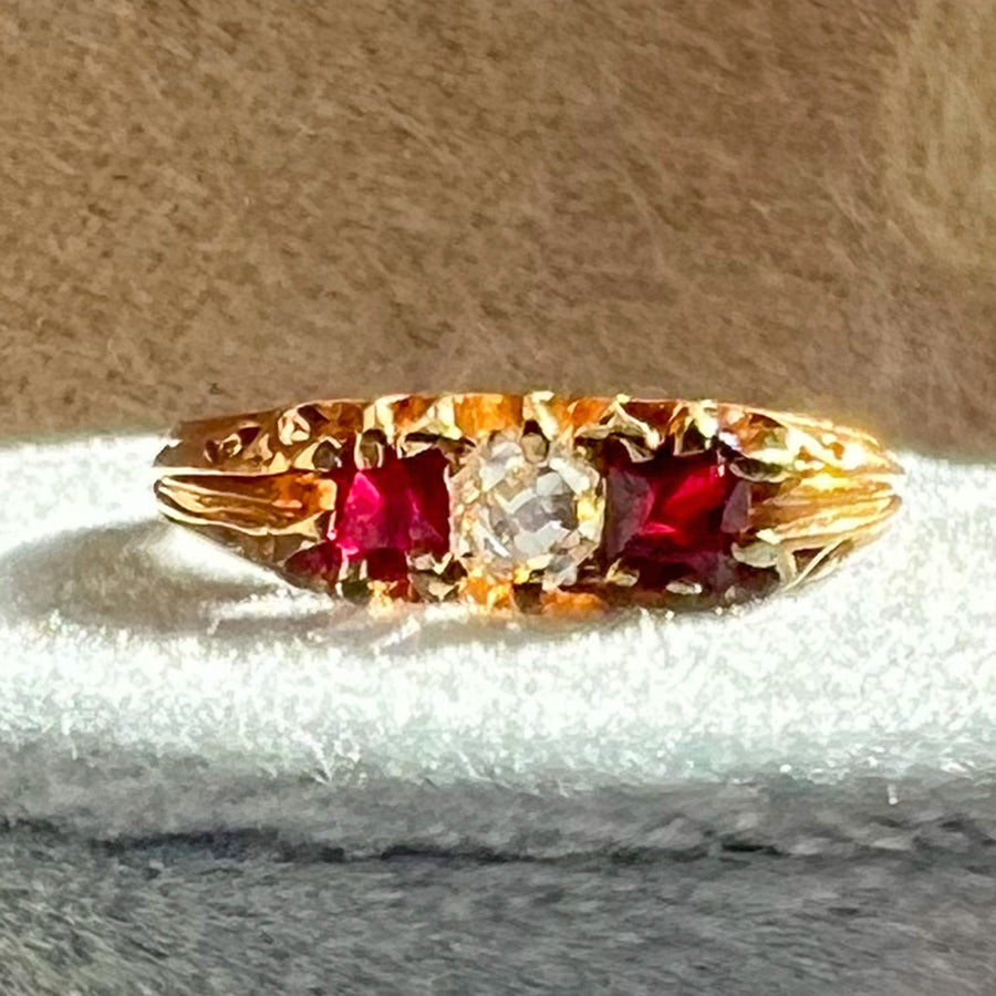 Antique 3-Stone Diamond Garnet Ring, 18k Gold, London 1875