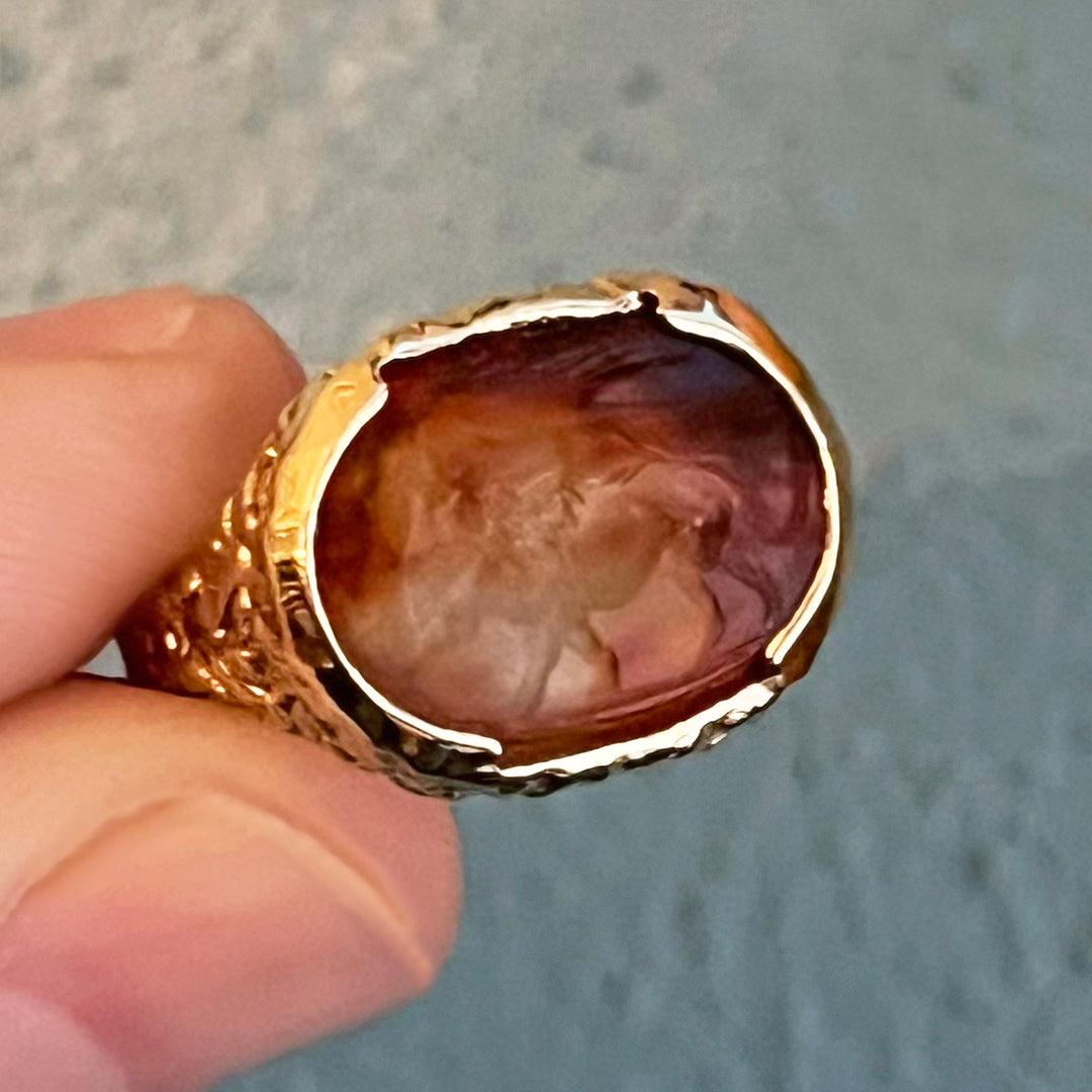 Roman Carnelian Intaglio Ring in 18k Gold in Vintage Mount