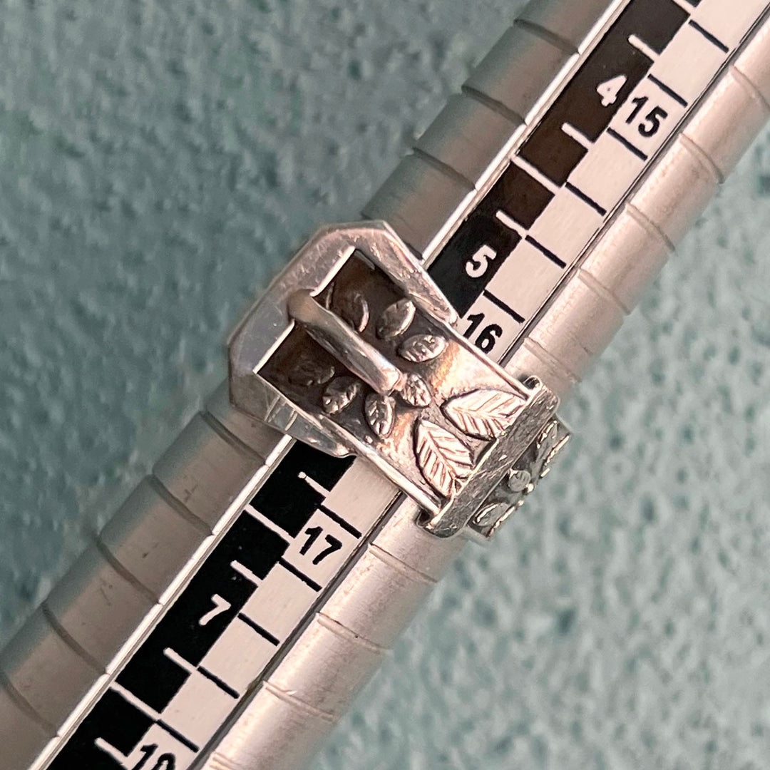 Silver buckle ring with engraved band vintage style