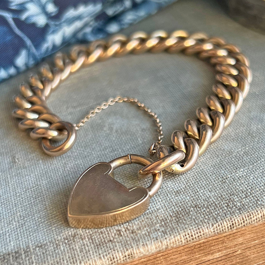 Side view Victorian gold bracelet articulated curb links