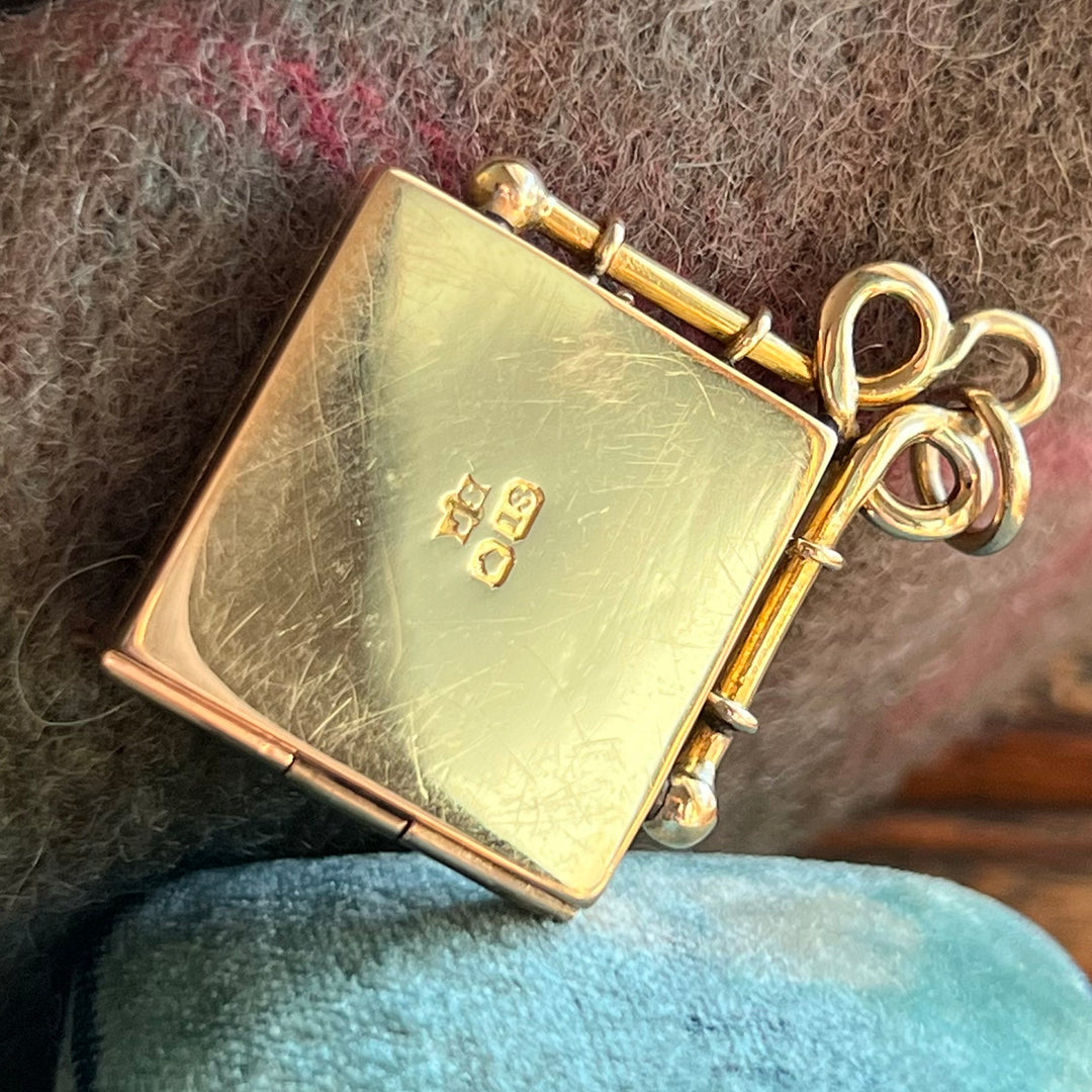 Victorian Locket Gold Diamond 18k Gold Starburst, c.1890