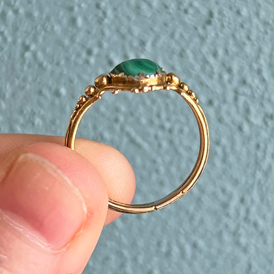 Victorian Malachite Solitaire Gold Ring