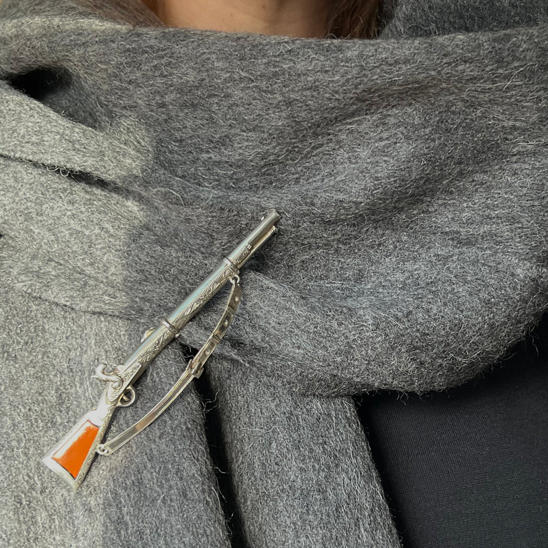 Victorian Scottish Agate Rifle Brooch, c. 1880