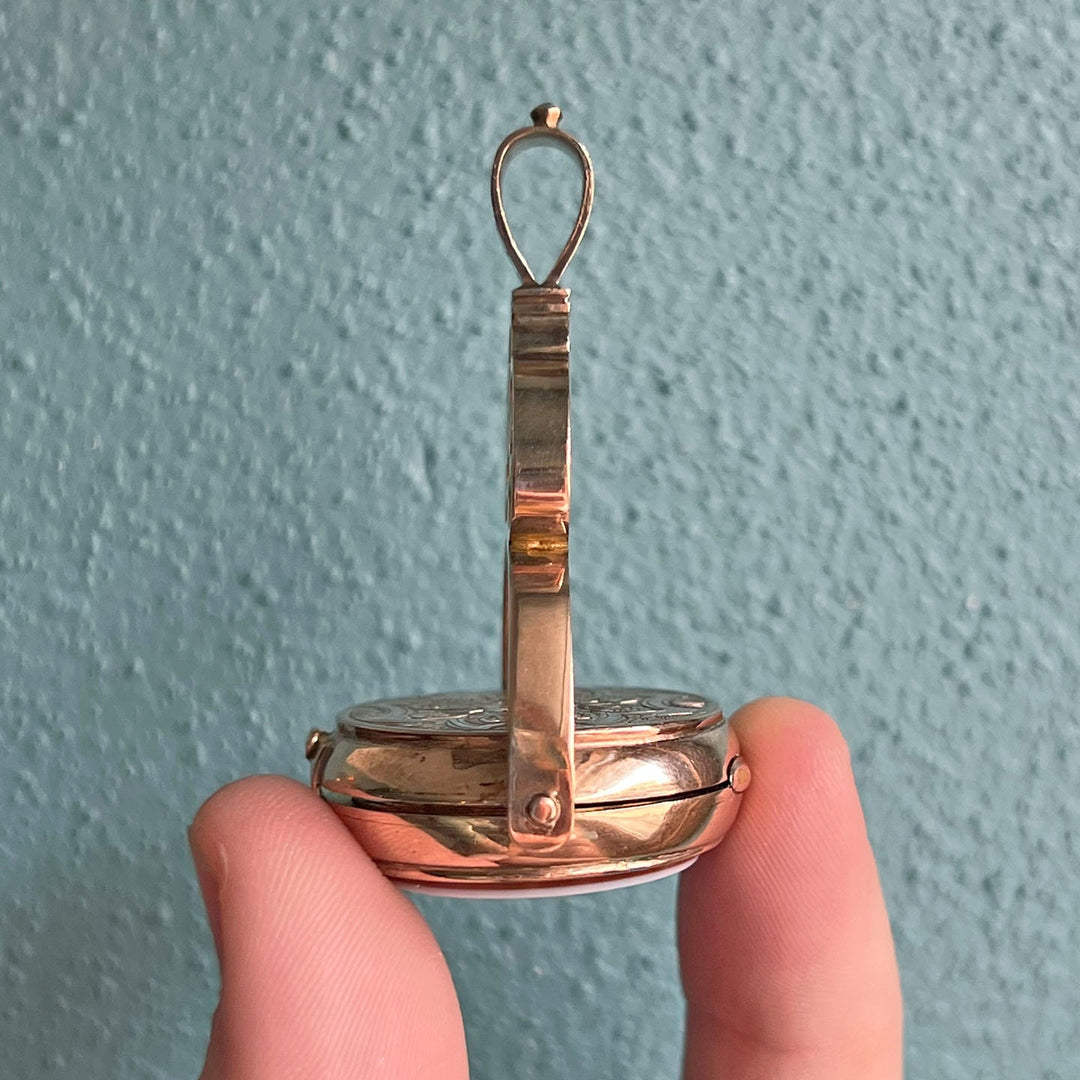 Victorian Spinner Fob Locket Pendant Sardonyx 10k Gold with Portraits