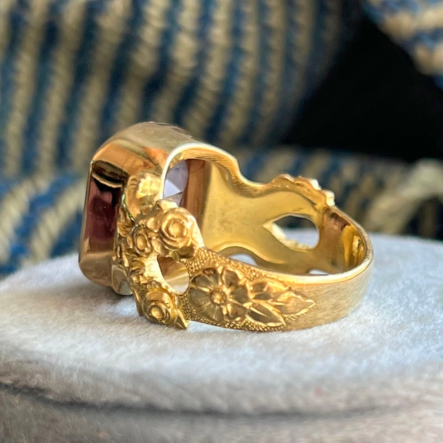 Vintage_18k_Gold_Large_Rectang