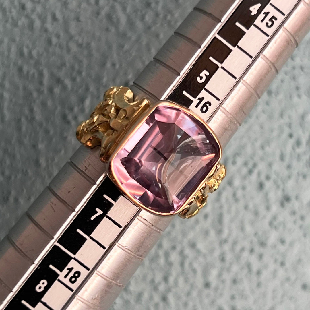Vintage 18k Gold Large Rectangular Amethyst Ring c. 1930
