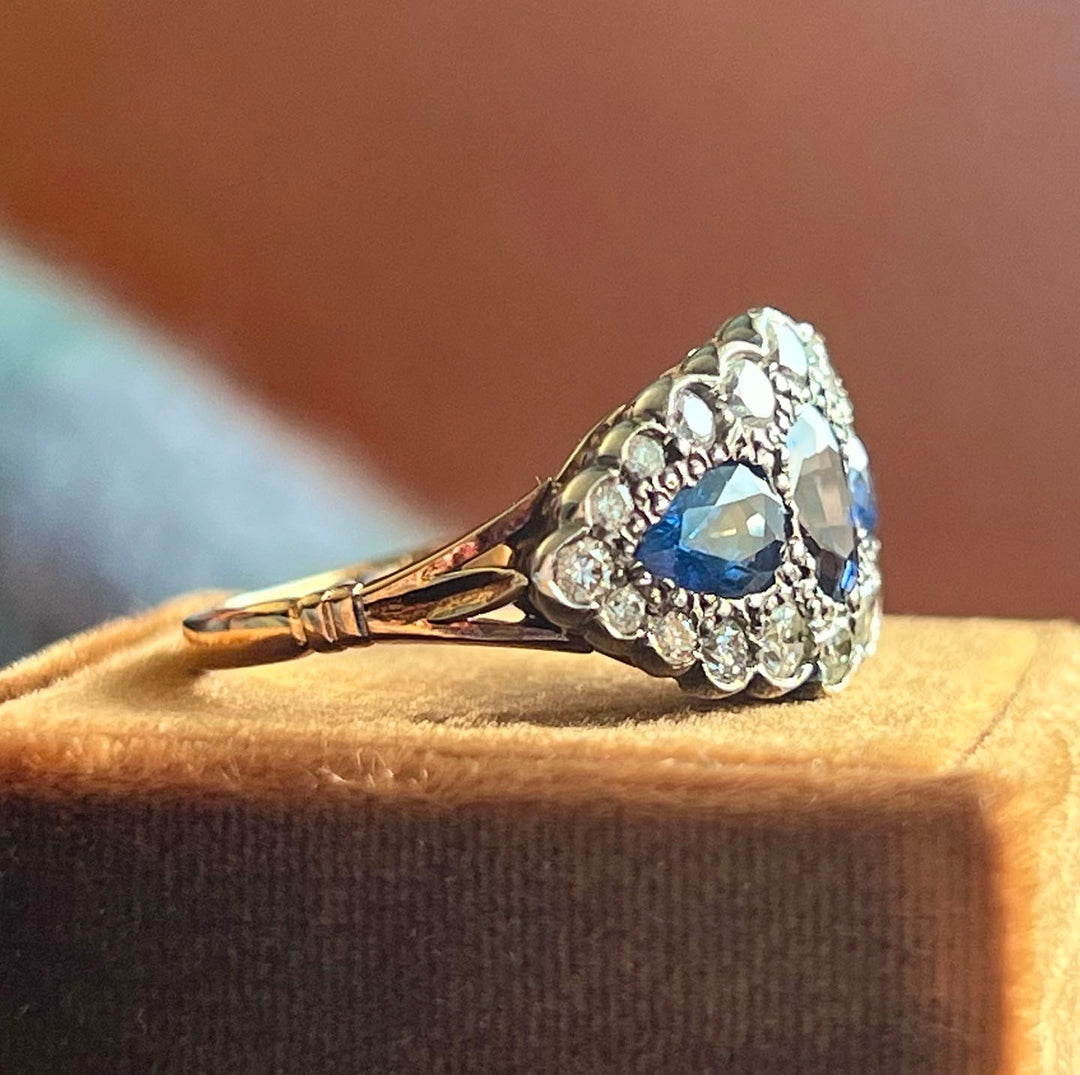 Vintage 18k Gold Sapphire and Diamond Ring