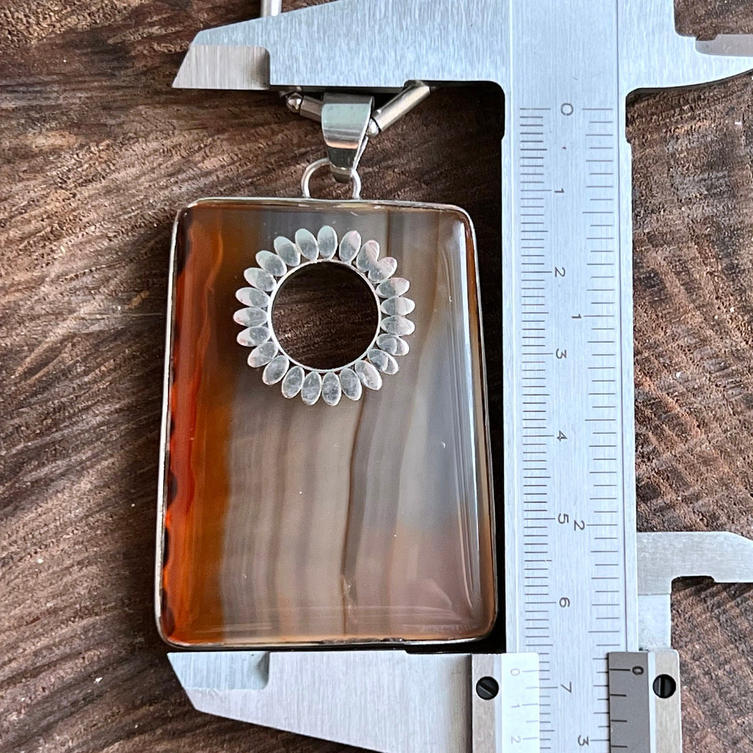 Elegant vintage silver gemstone necklace
