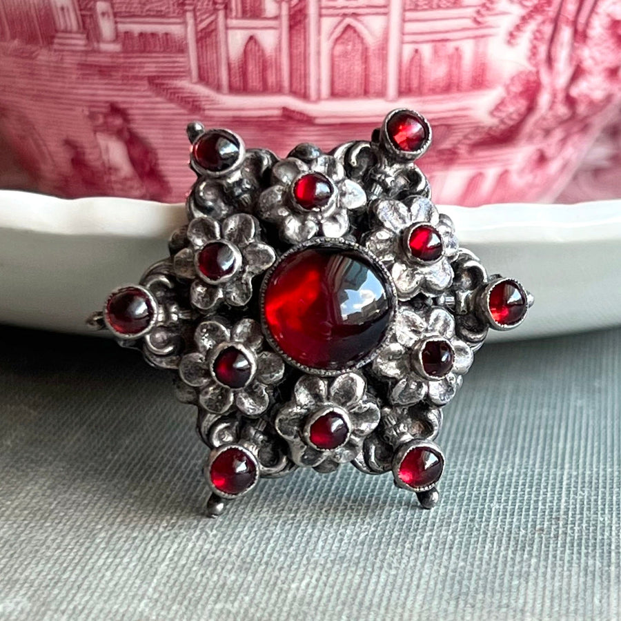 Vintage Brooch Silver Garnet Floral Star c.1930s