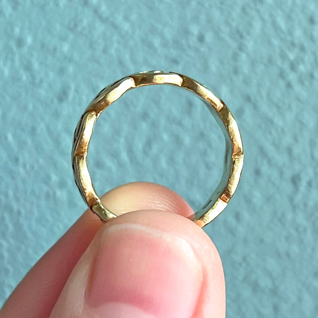 Vintage Celtic Knot Band Ring 18 Karat Gold