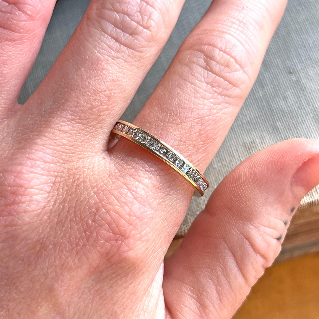 Vintage diamond circle eternity ring on hand