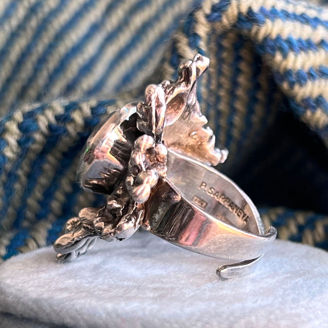 Side profile of Finnish modernist silver ring