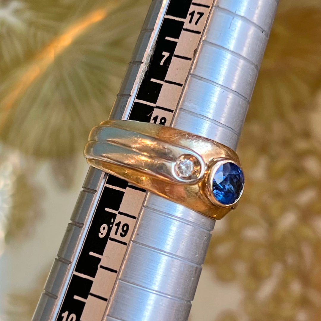 Vintage French Sapphire Diamond Gold Ring by Mellerio, c. 1940