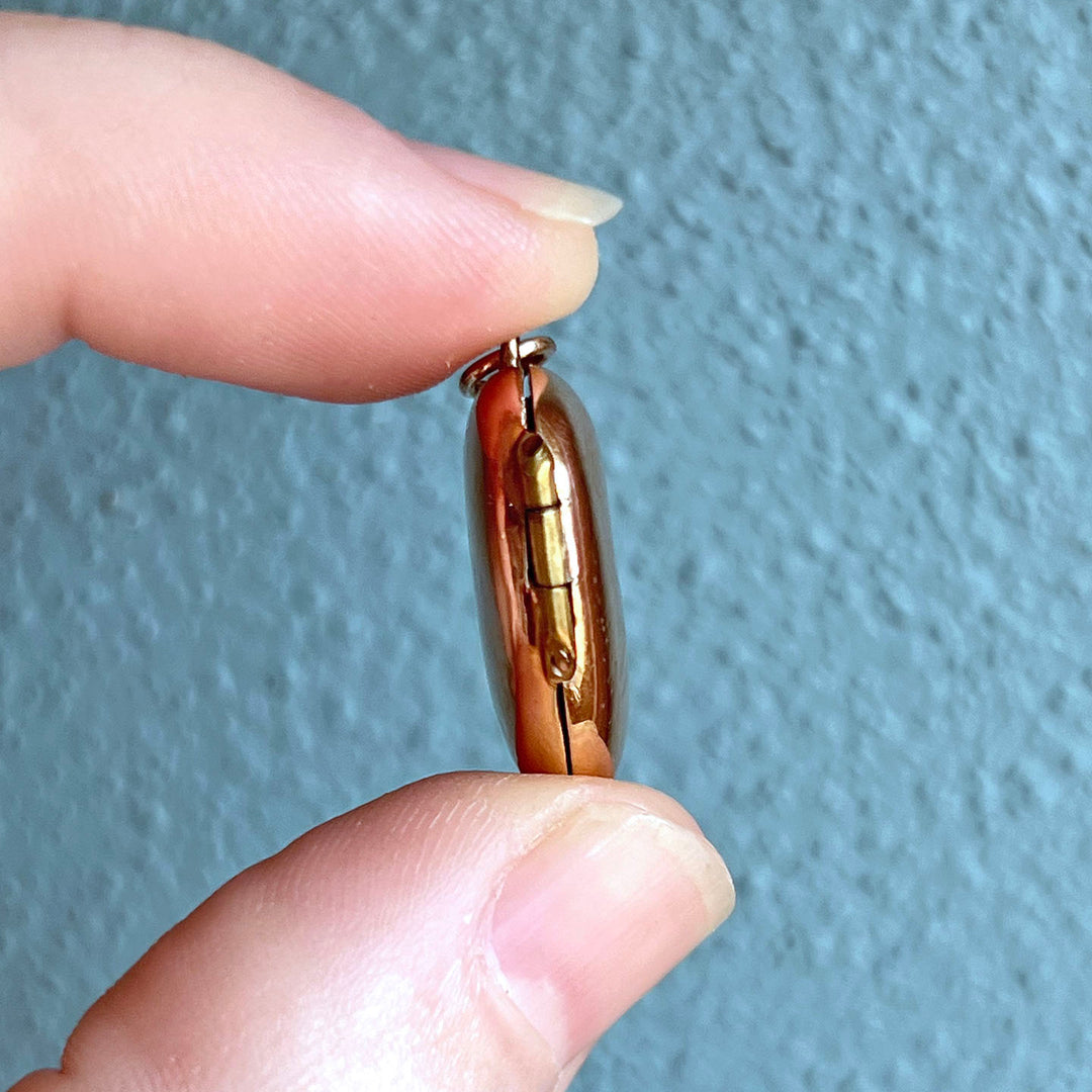 Vintage Gold Engraved Heart Locket c.1930