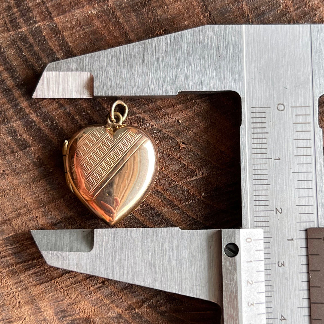 Vintage Gold Engraved Heart Locket c.1930