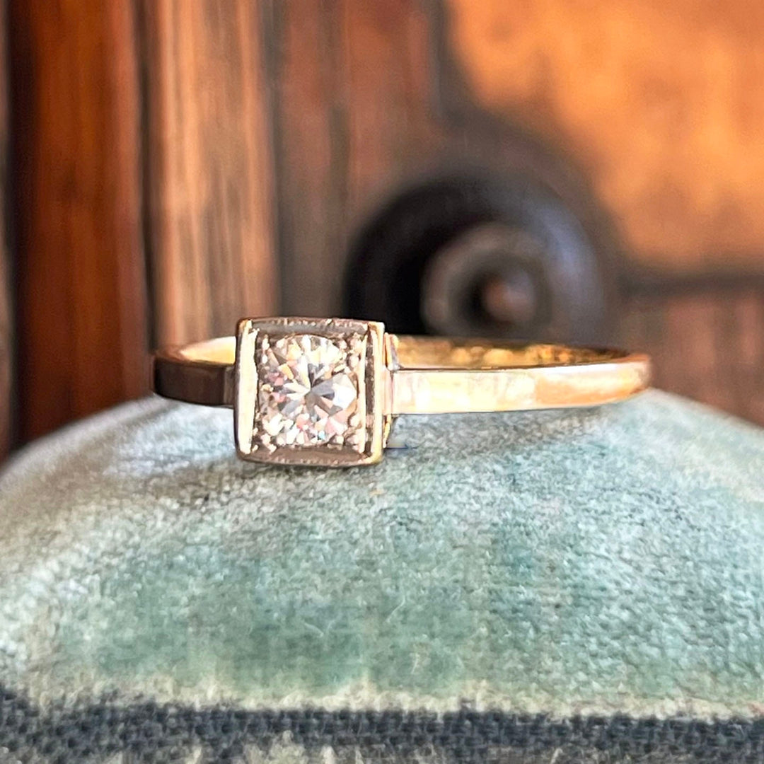 Vintage gold platinum diamond solitaire ring