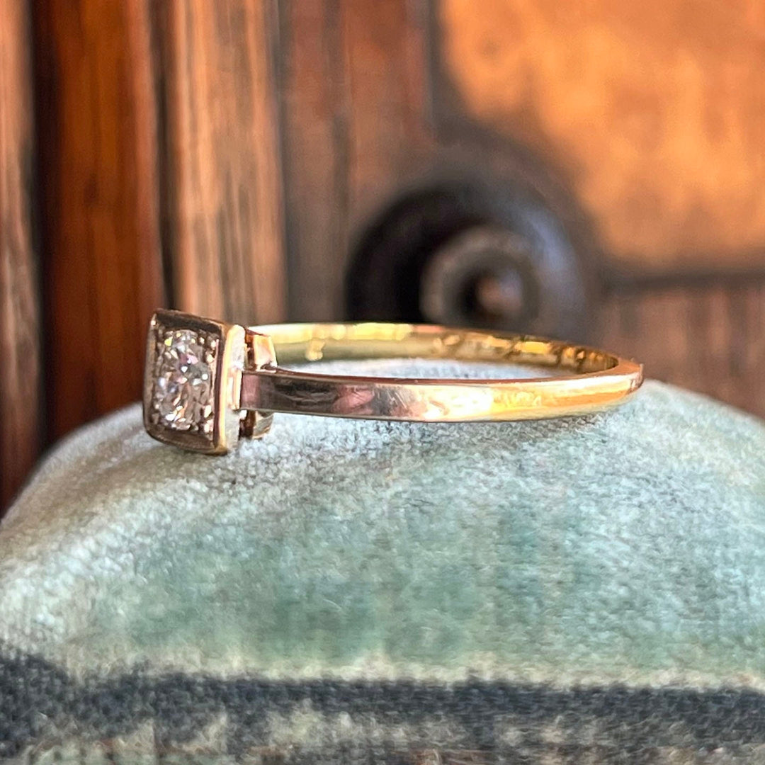 Side profile gold band platinum top ring