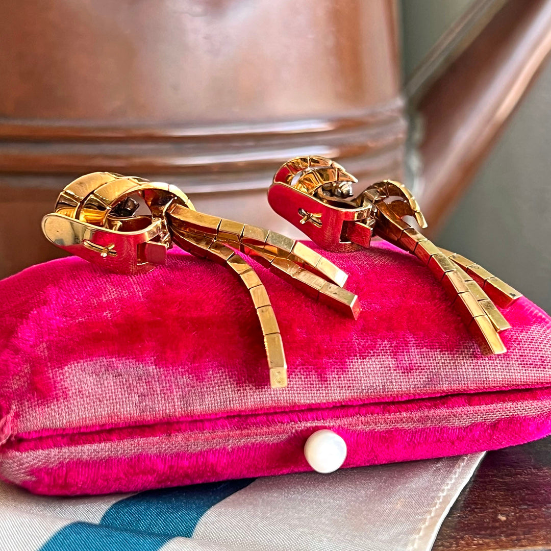 Vintage Retro Gold Earrings Diamond Ribbon, c. 1940