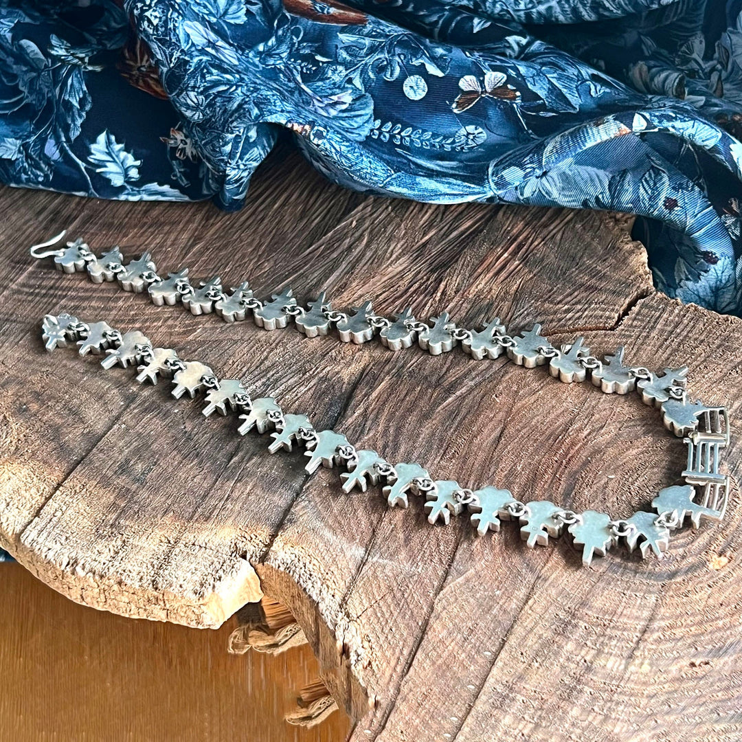 Vintage silver necklace with nature inspired tree design