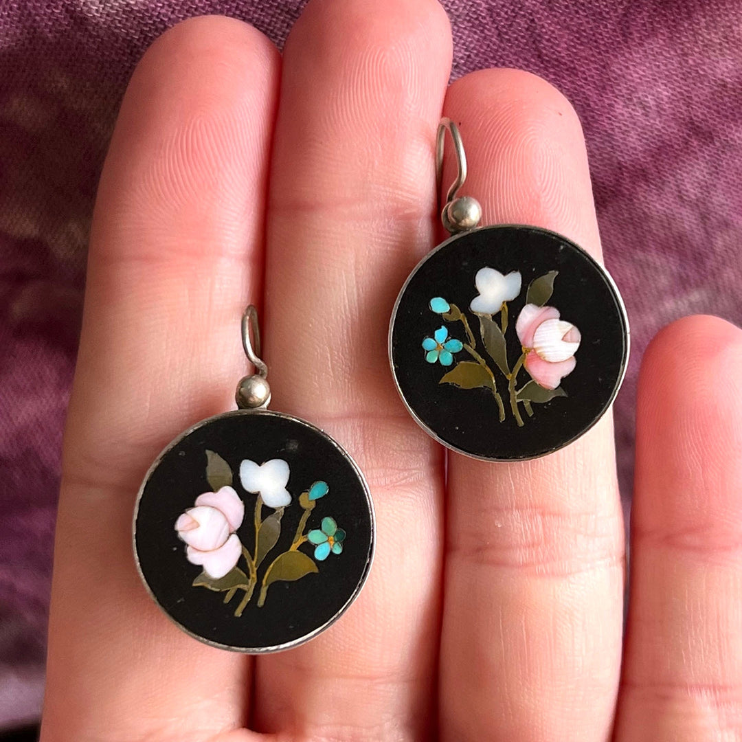 Silver pendant with matching pietra dura earrings