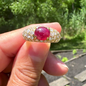 Stunning Vintage Cabochon Ruby and Diamond Ring in 18k Gold
