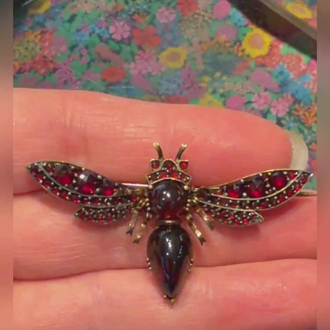 Antique Victorian Brooch Garnet Winged Bee, c.1890