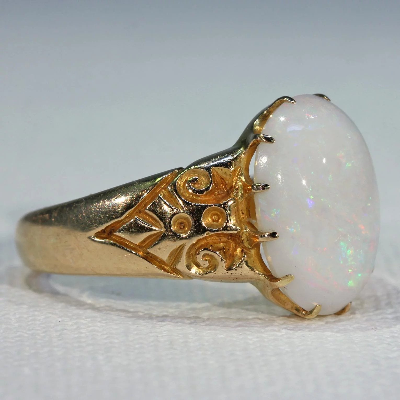 Antique Art Nouveau Opal Ring 18k Gold