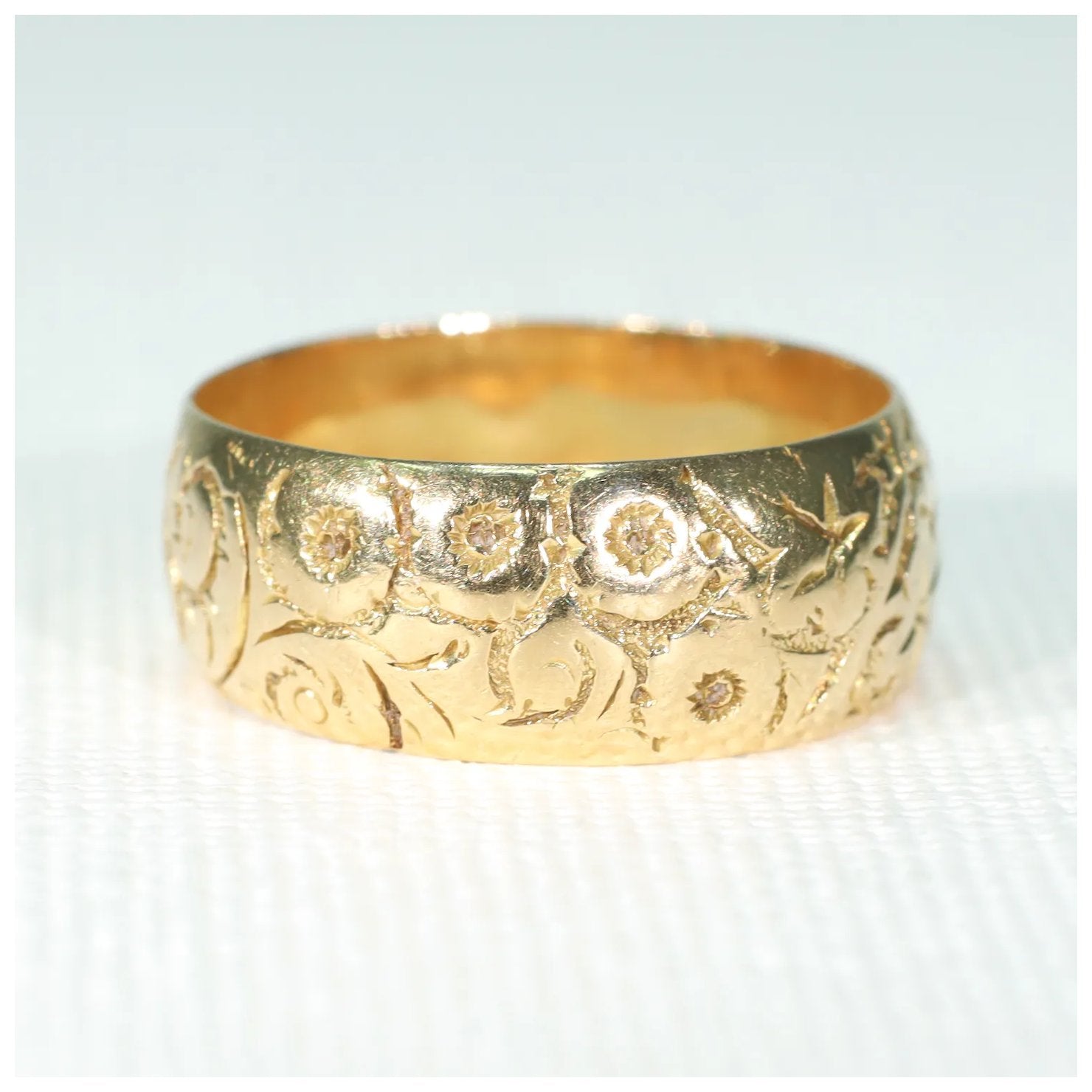 Antique Engraved 18k Gold Wedding Band Ring Hallmarked 1920